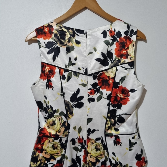 Cue Size 12 White Satin Peplum Floral Pencil Dress - Picture 4 of 6